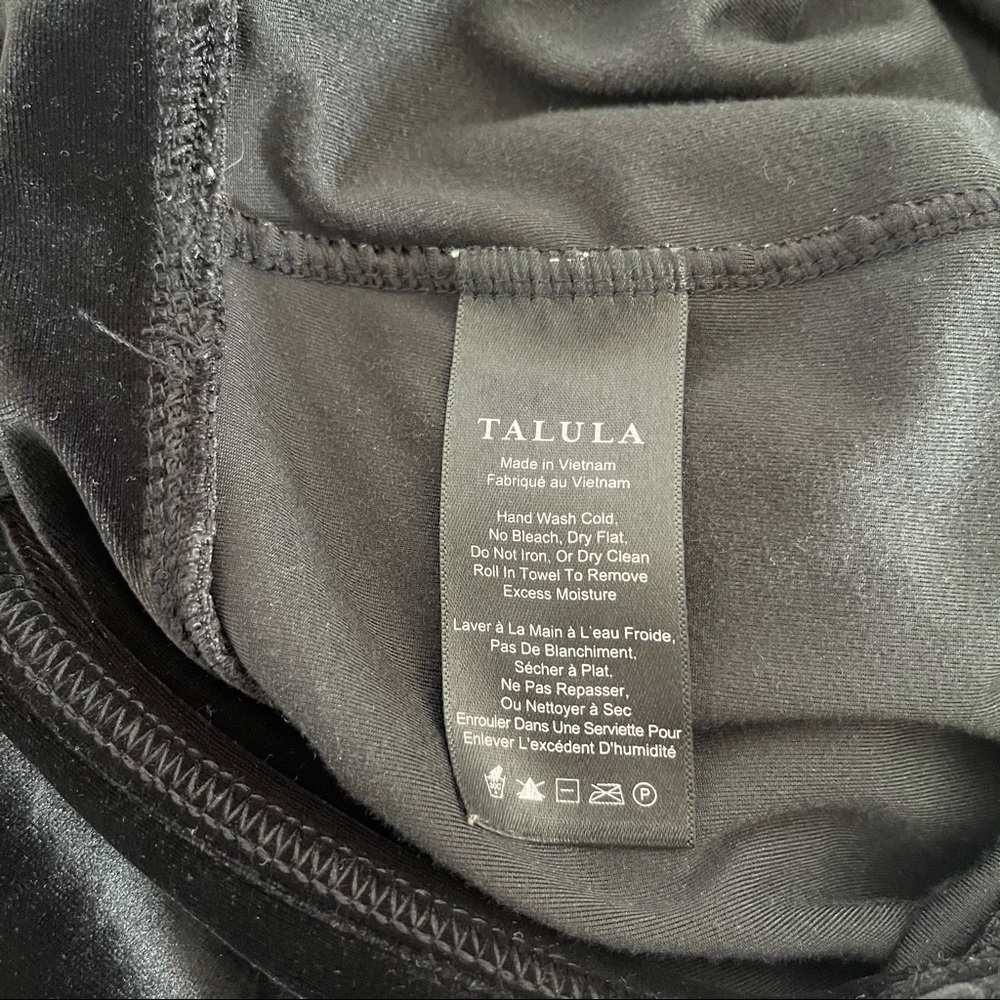 ARITZIA Talula Black Velvet Leggings Size Small - Picture 9 of 10